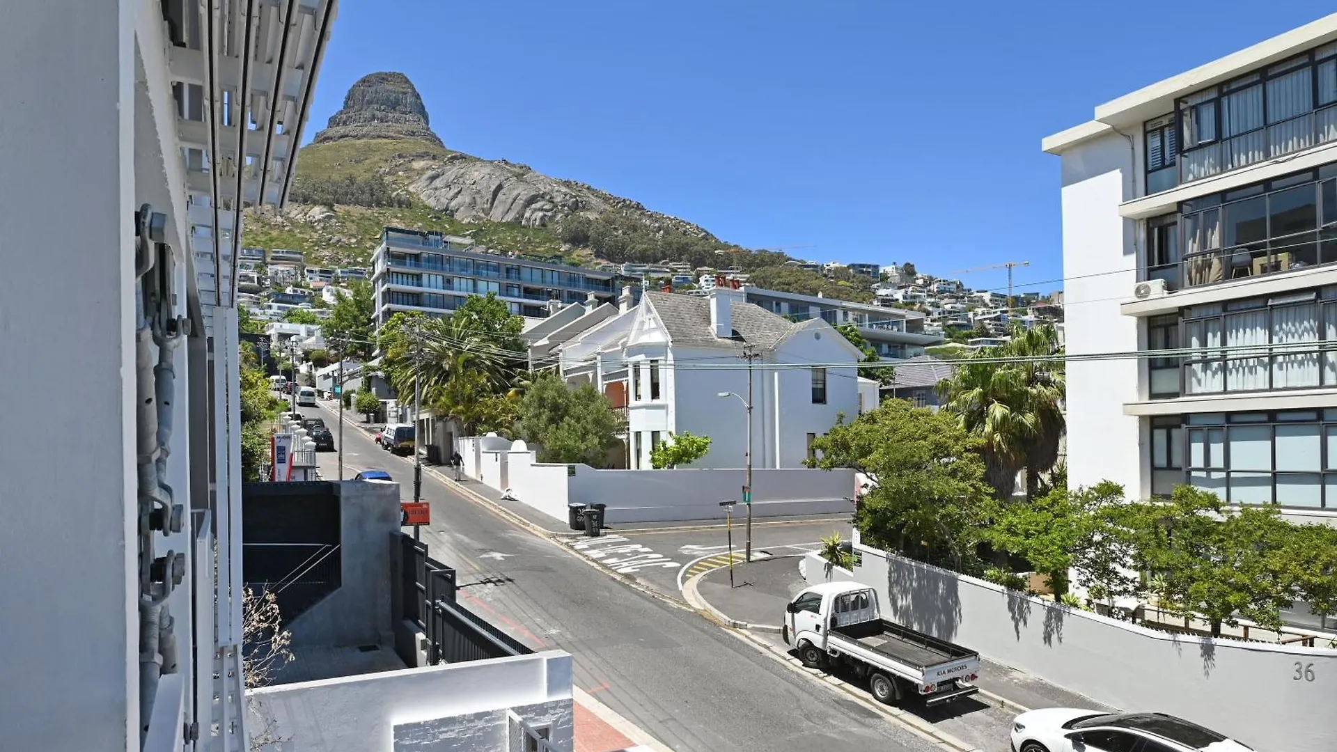 Modern Living Mountain&Ocean View 100M To Beach Cape Town